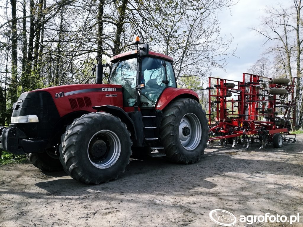 Case IH Magnum 310 Dane techniczne (2014) AgroTesty.pl