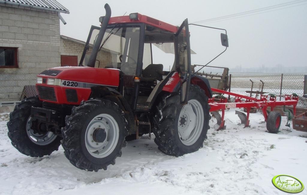 Case IH MX 4220 Dane techniczne - AgroTesty.pl