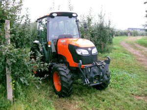 Kubota M8540N