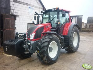Valtra N123 Versu