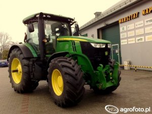 John Deere 7250R Dane techniczne