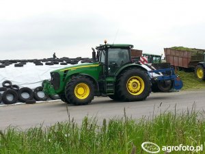 John Deere 8345R Dane techniczne