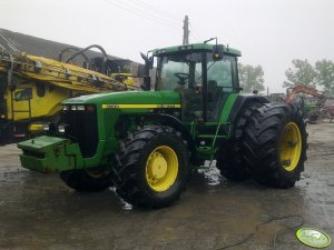 John Deere 8300 Dane techniczne