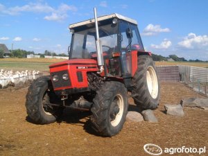 Zetor 7045 Dane techniczne
