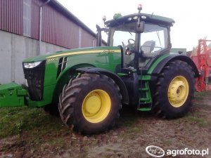 John Deere 8320R Dane techniczne