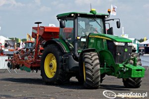 John Deere 7230R Dane techniczne