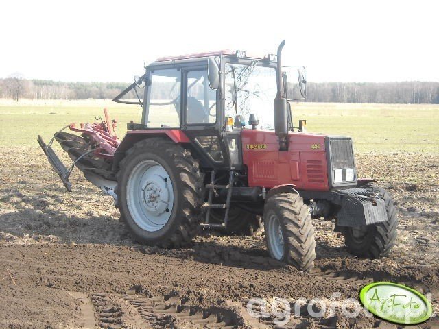 Belarus 892 Dane techniczne