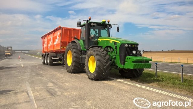 John Deere 8330 Dane techniczne