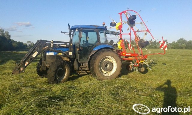 New Holland TD90D Dane techniczne