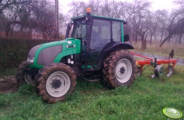 Valtra A65 Dane techniczne