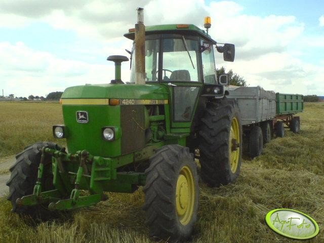 John Deere 4240 S Dane techniczne