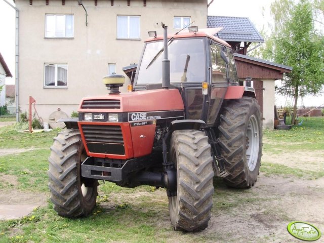 Case 1694 Hydra Shift Dane techniczne