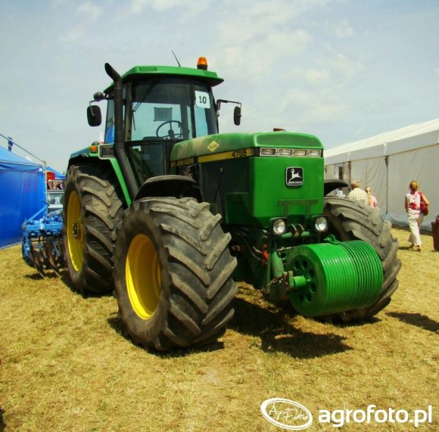 John Deere 4755 Dane techniczne