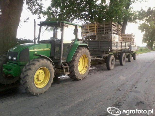 John Deere 3310 Dane techniczne