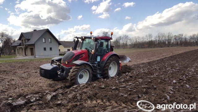 Valtra N114e Dane techniczne