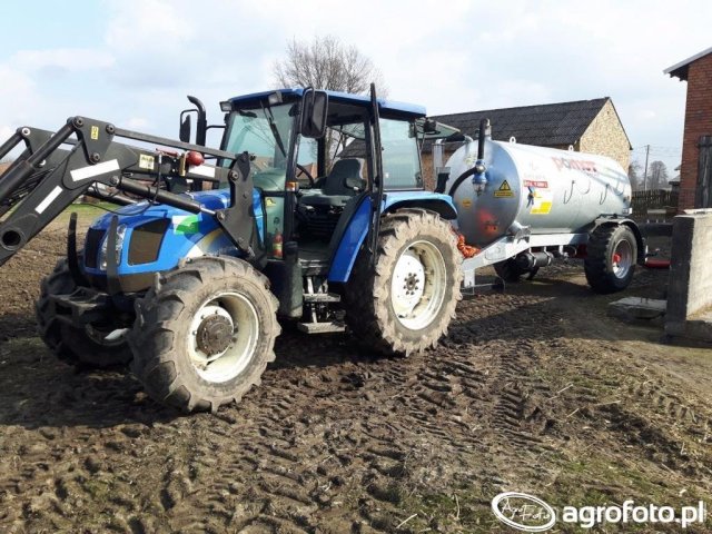 New Holland TL100A Dane techniczne