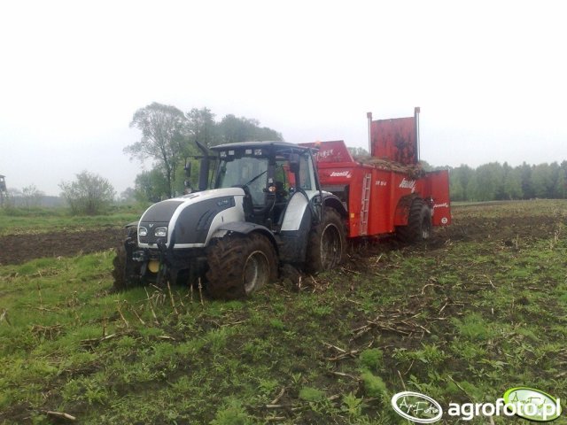 Valtra T172 Versu Dane techniczne