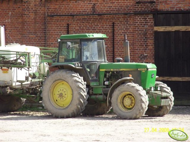 John Deere 4050 Dane techniczne