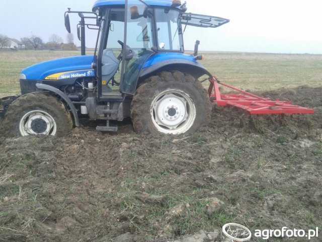 New Holland TD5010 Dane techniczne