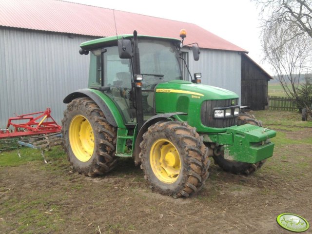 John Deere 5100R Dane techniczne