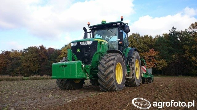 John Deere 7310R Dane techniczne