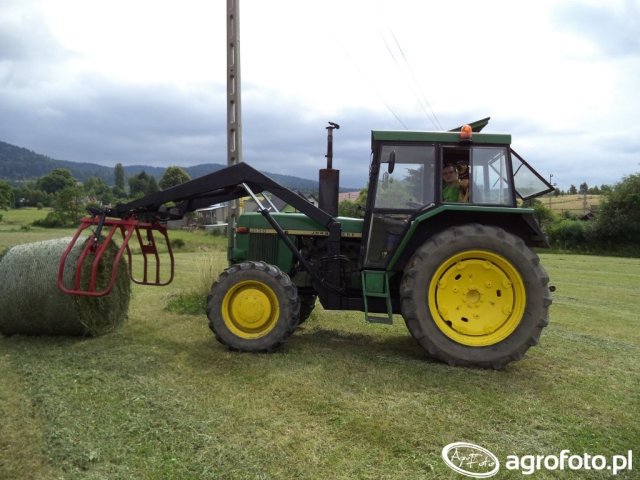 John Deere 3130 Dane techniczne