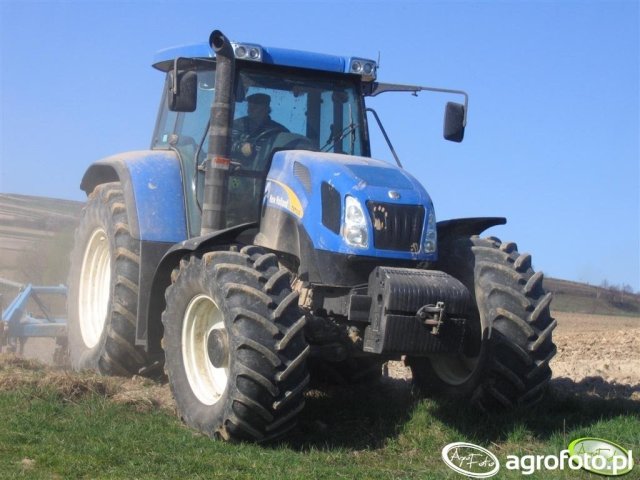 New Holland TVT135 Dane techniczne