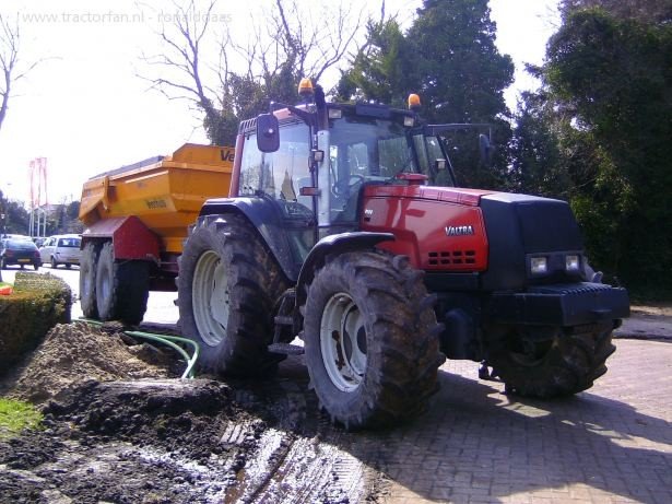 Valmet Valtra 8150 (2001-2003) Dane techniczne