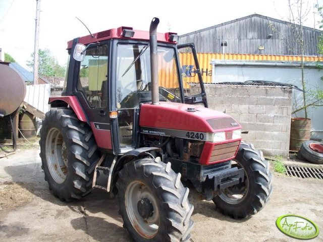 Case IH MX 4240 (1993-1997) Dane techniczne