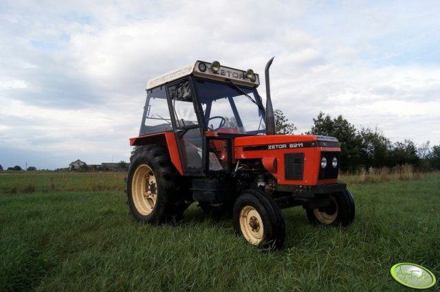 Zetor 6211 1984-1987 Dane techniczne
