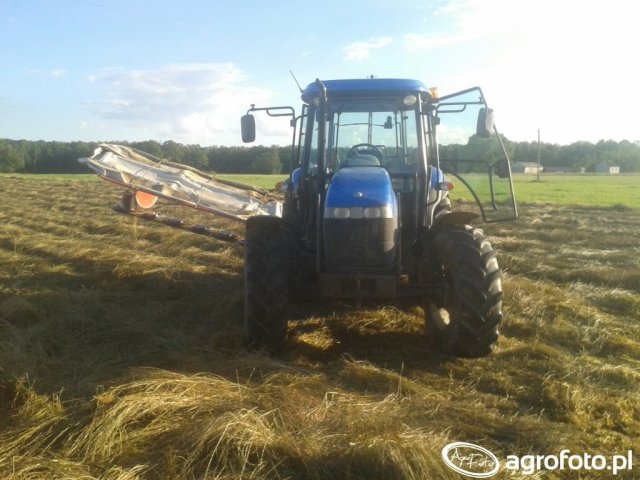 New Holland TD5030 Dane techniczne