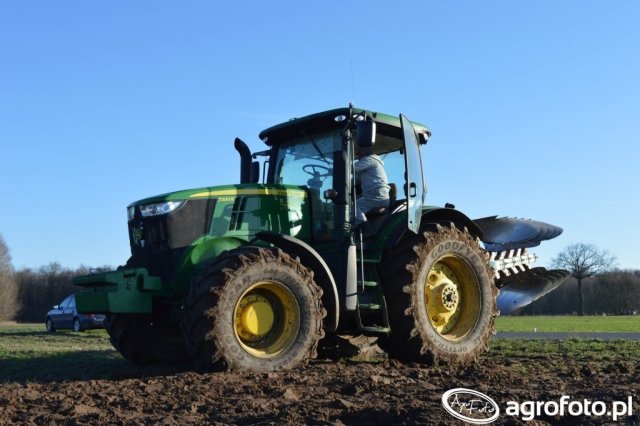 John Deere 7200R Dane techniczne