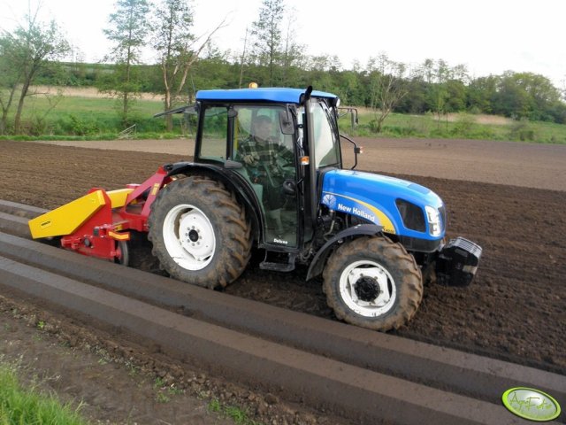 New Holland T4020 SuperSteer Dane techniczne