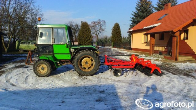 Deutz Intrac 2004 (1978-1987) Dane techniczne